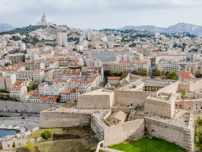 Garden Venue with Stunning Old Port Views in Marseille