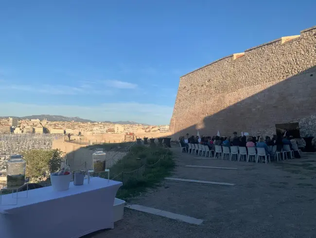 Lieux d'événements Chic avec Jardins et Vues sur le Vieux-Port à Marseille