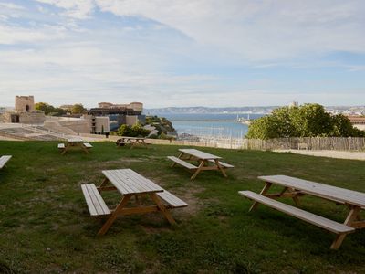 Flower-Filled Gardens with Old Port Views for Events in Marseille