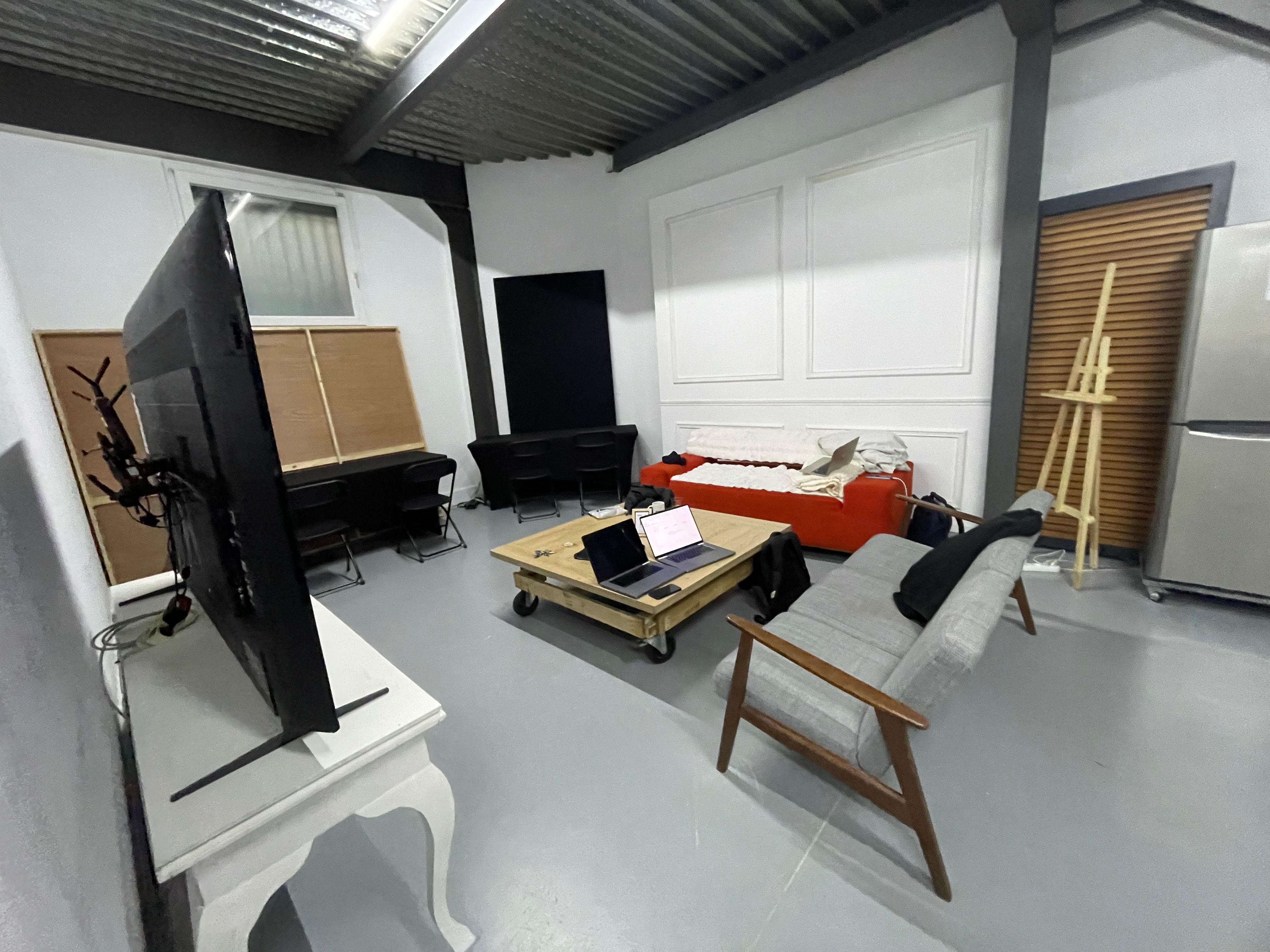 Studio & Event Space in Bagnolet | 150 sqm Flexible Venue