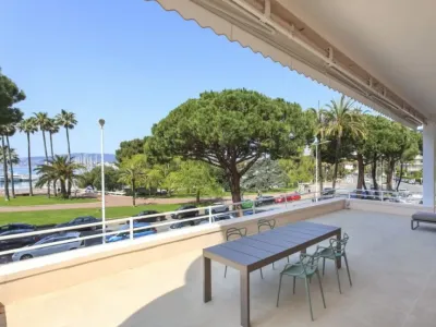 Luxury Cannes Apartment with Sea View & Garden for Events