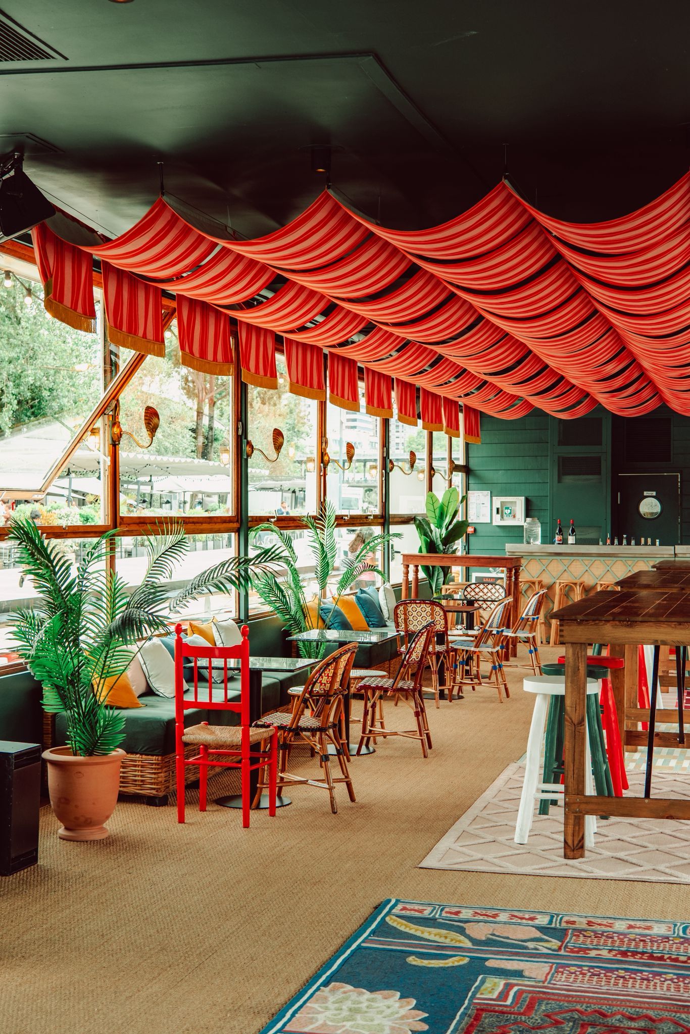 Unique Barge Venue at the Foot of the Eiffel Tower in Paris