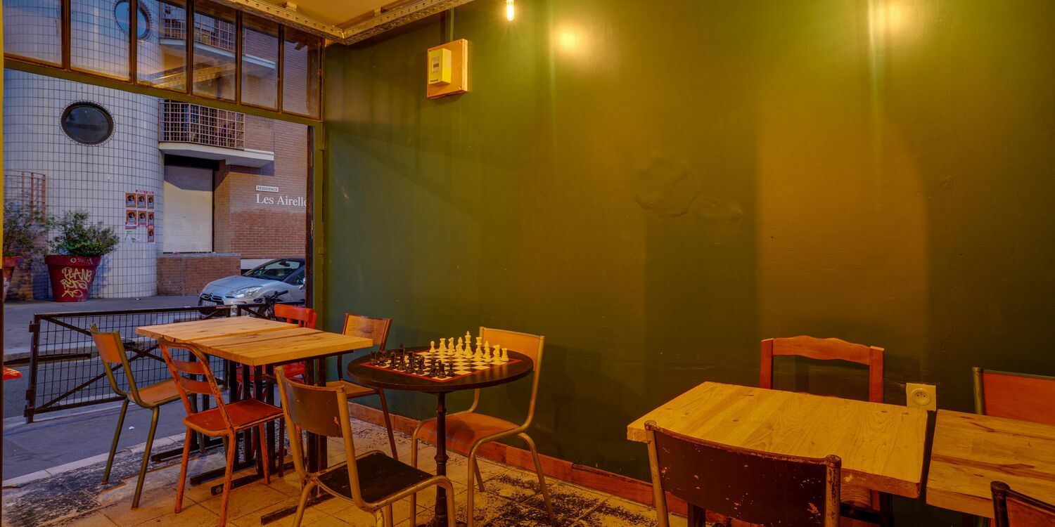 A Zen-Inspired Bar in Paris: Raw Charm & Japanese Elegance