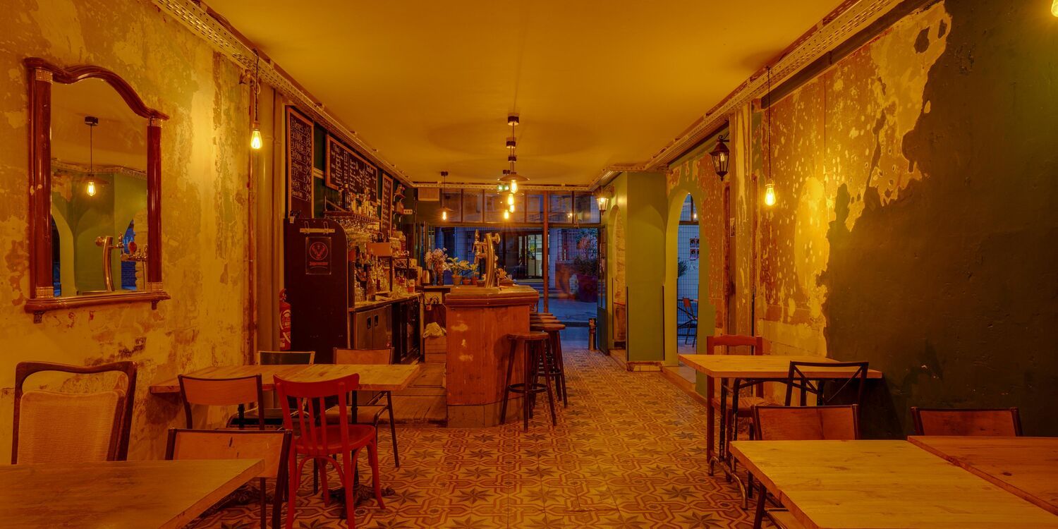 A Zen-Inspired Bar in Paris: Raw Charm & Japanese Elegance