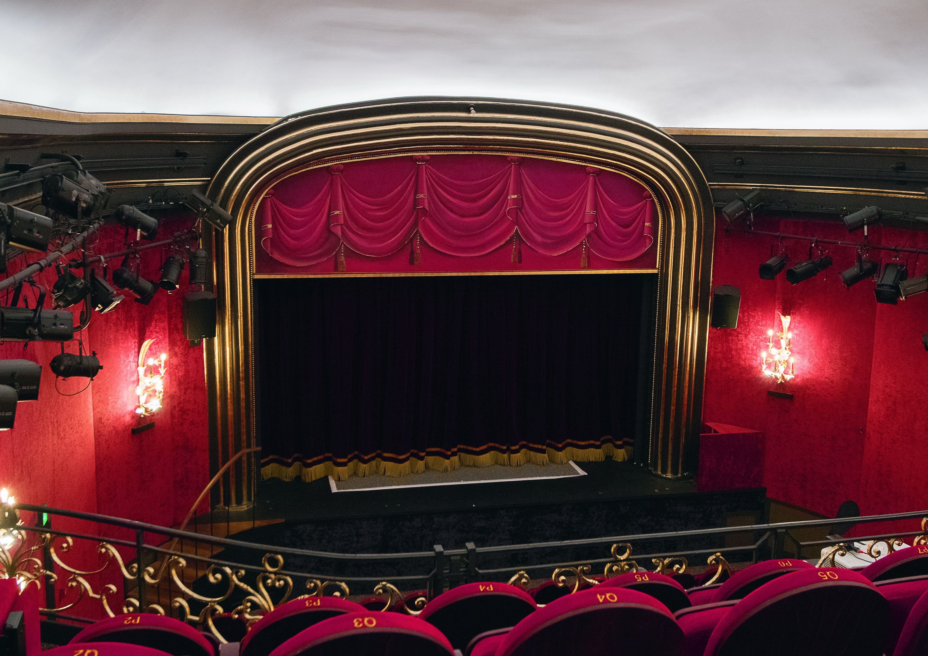 Théâtre Parisien Historique pour Événements d'Entreprise près de l'Opéra Garnier