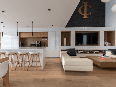 Contemporary Architect-Designed Villa with Heated Pool Near Marne