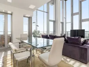 Exclusive Penthouse Duplex for Meetings & Cocktails in Barcelona