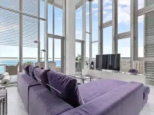 Exclusive Penthouse Duplex for Meetings & Cocktails in Barcelona