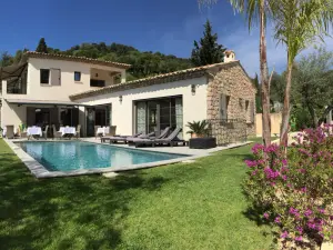 Chambre d'hôtes 5 étoiles près de Saint Paul de Vence | Lieu d'événement de luxe