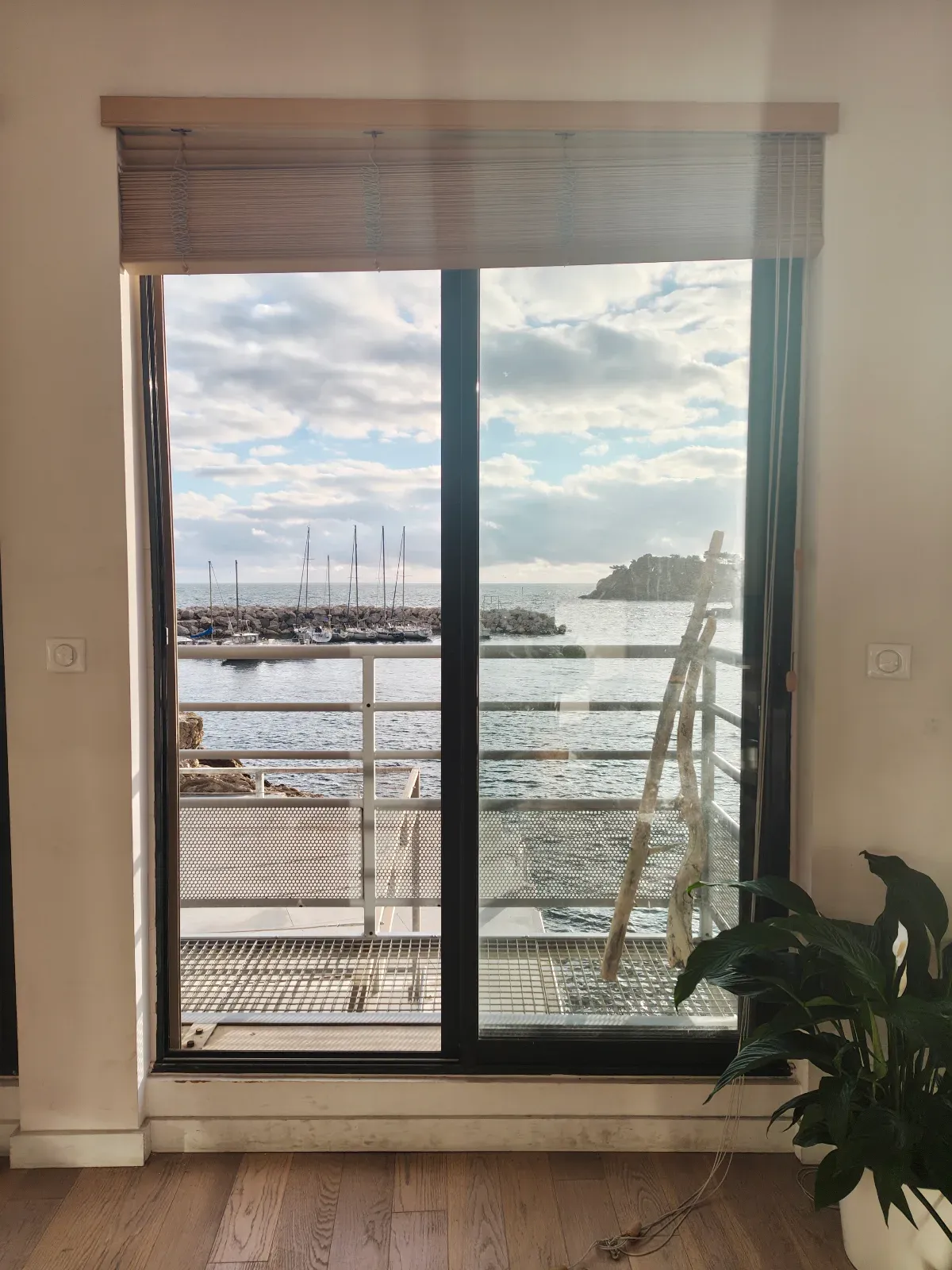 Seaside Venue with Panoramic Views in Ensuès-la-Redonne