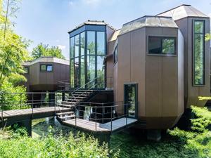 Villa sur Pilotis : Un Lieu Naturel et Immersif à 30 Minutes de Paris