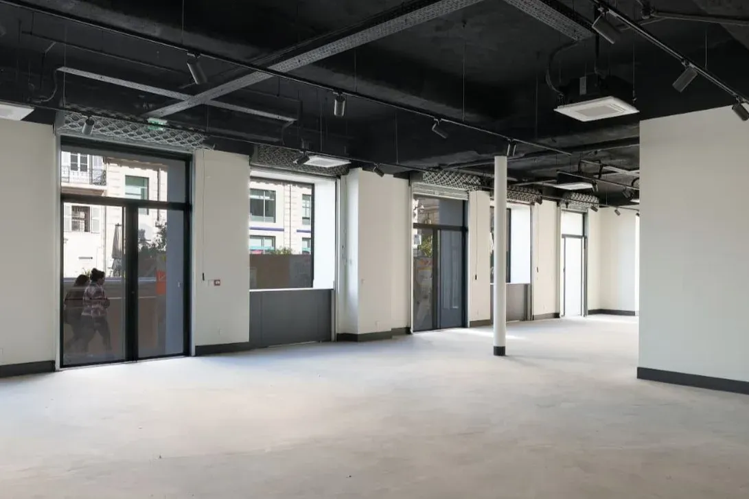 Espace Événementiel Privilégié à l'Entrée du Vieux-Port de Marseille