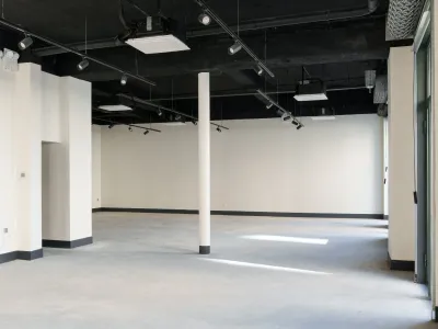 Espace Événementiel Privilégié à l'Entrée du Vieux-Port de Marseille