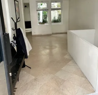 44 m² White Space with Courtyard for Events in Paris