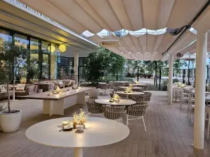 Contemporary Restaurant at Port Olímpic Barcelona