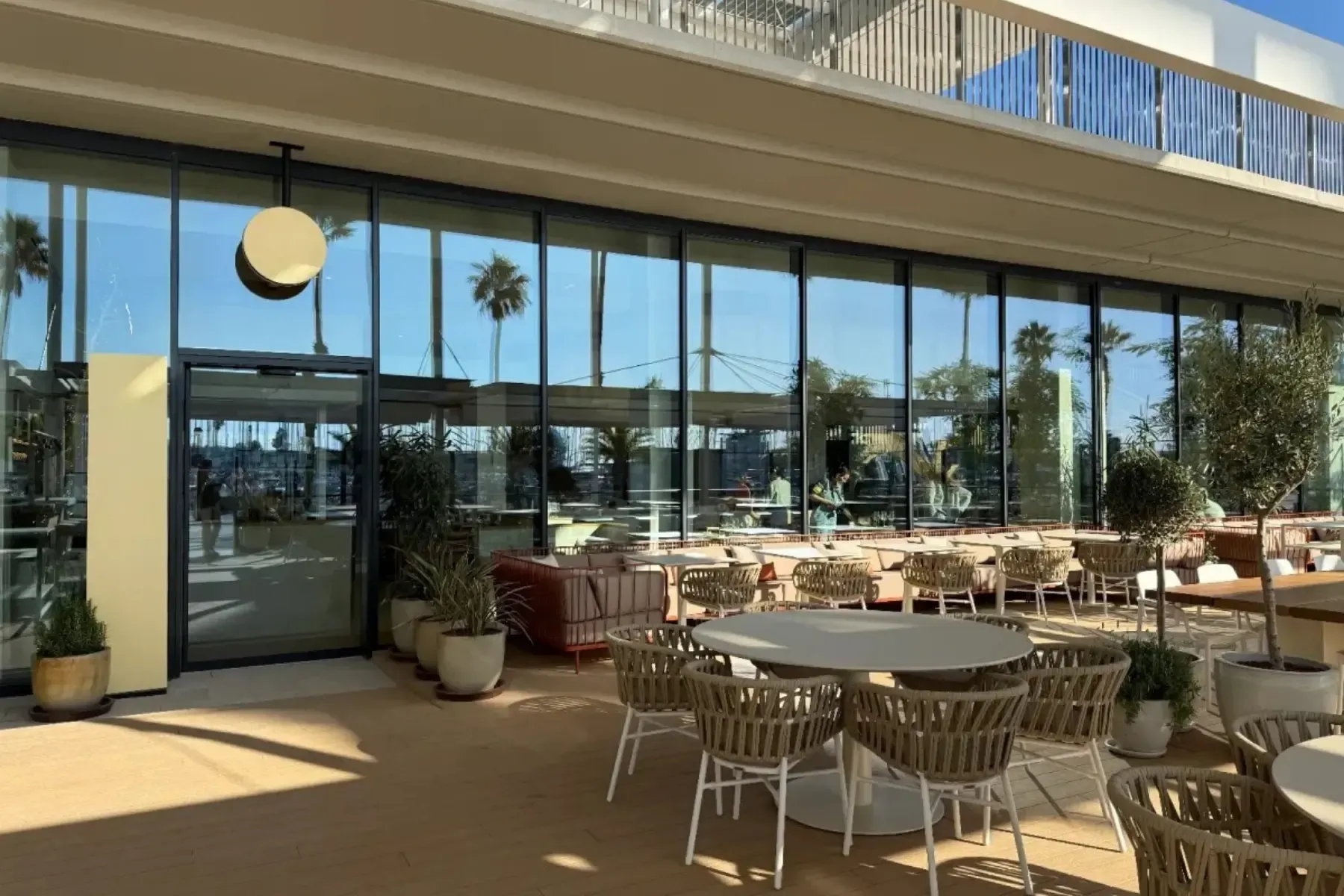 Contemporary Restaurant at Port Olímpic Barcelona
