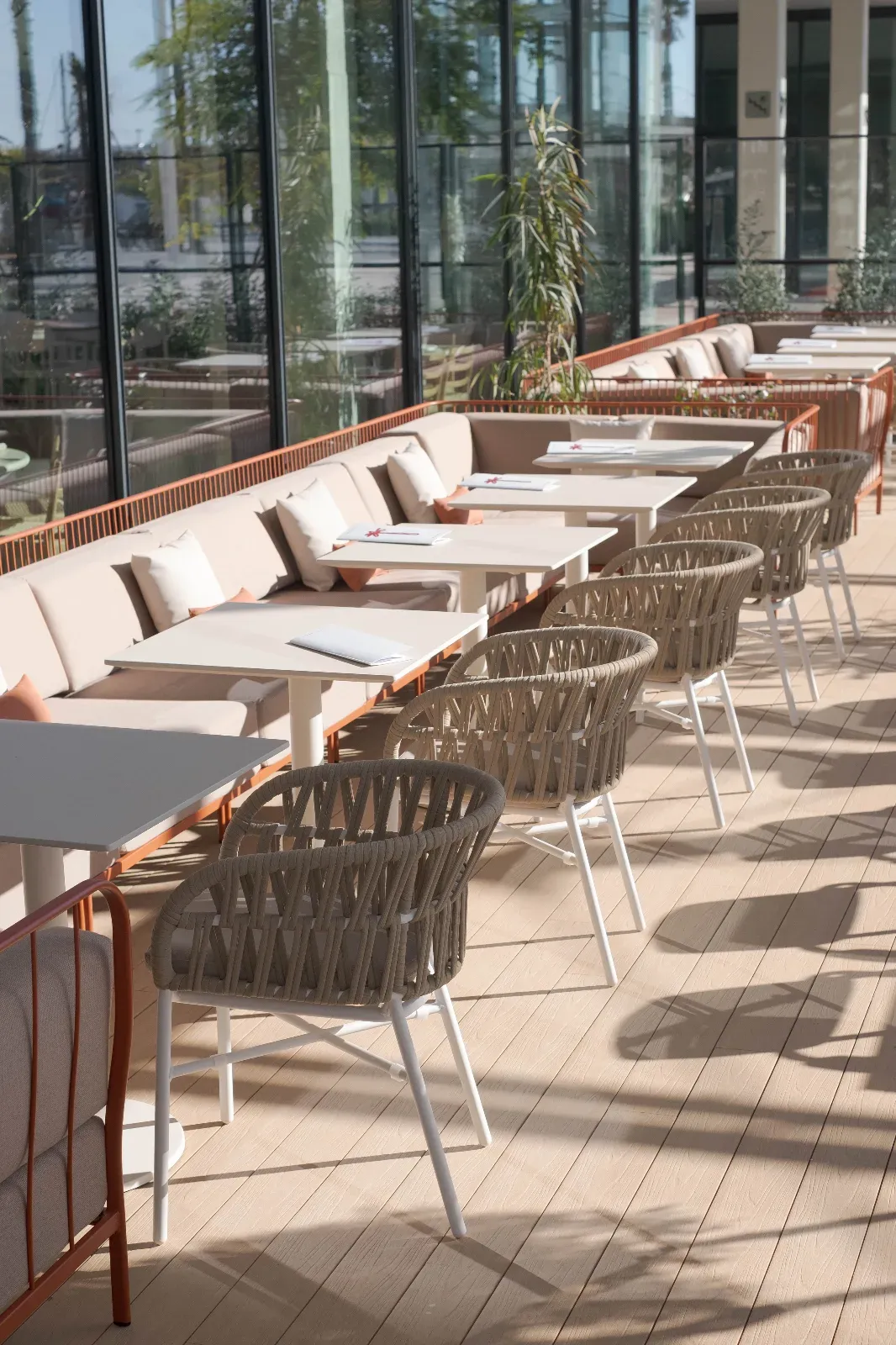 Contemporary Restaurant at Port Olímpic Barcelona