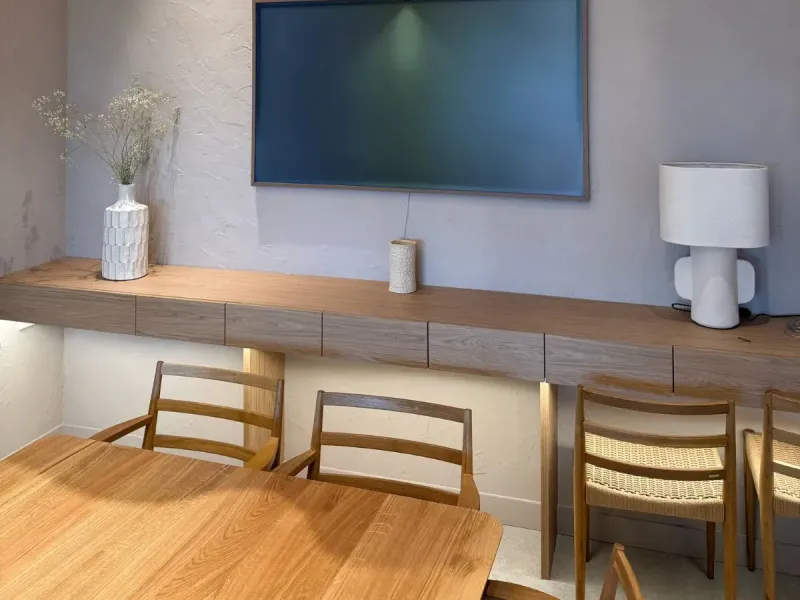 Private Lounge for Exclusive Meetings & Events in Barcelona | Up to 12 Guests