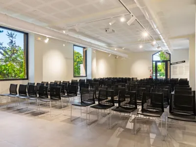Versatile Event Space with Natural Light in Lyon