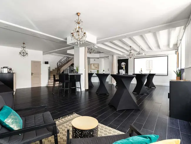Showroom Lumineux pour Événements à Lyon