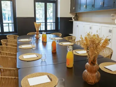 Lieu Privé Lumineux pour Ateliers & Réunions à Lyon