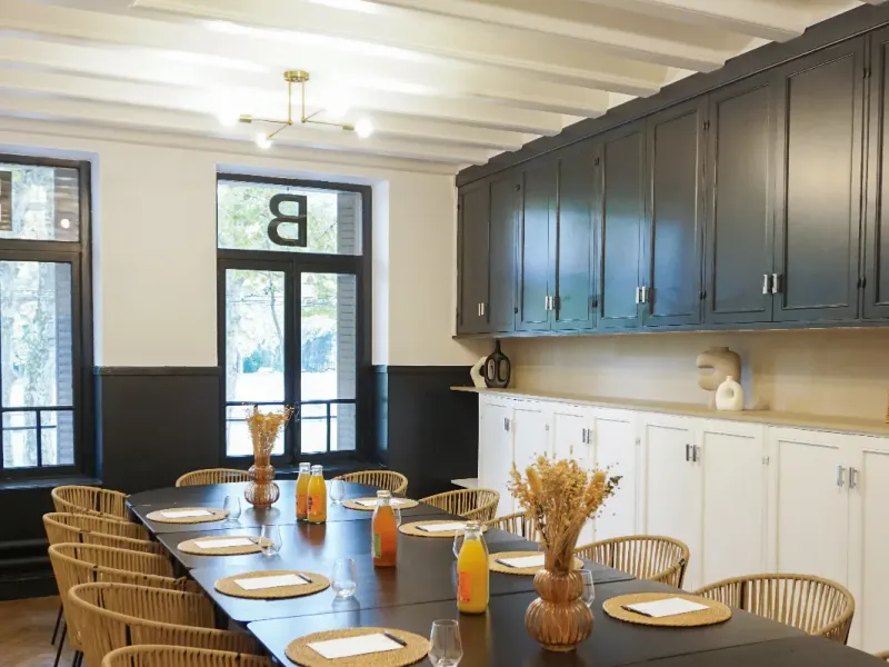 Lieu Privé Lumineux pour Ateliers & Réunions à Lyon