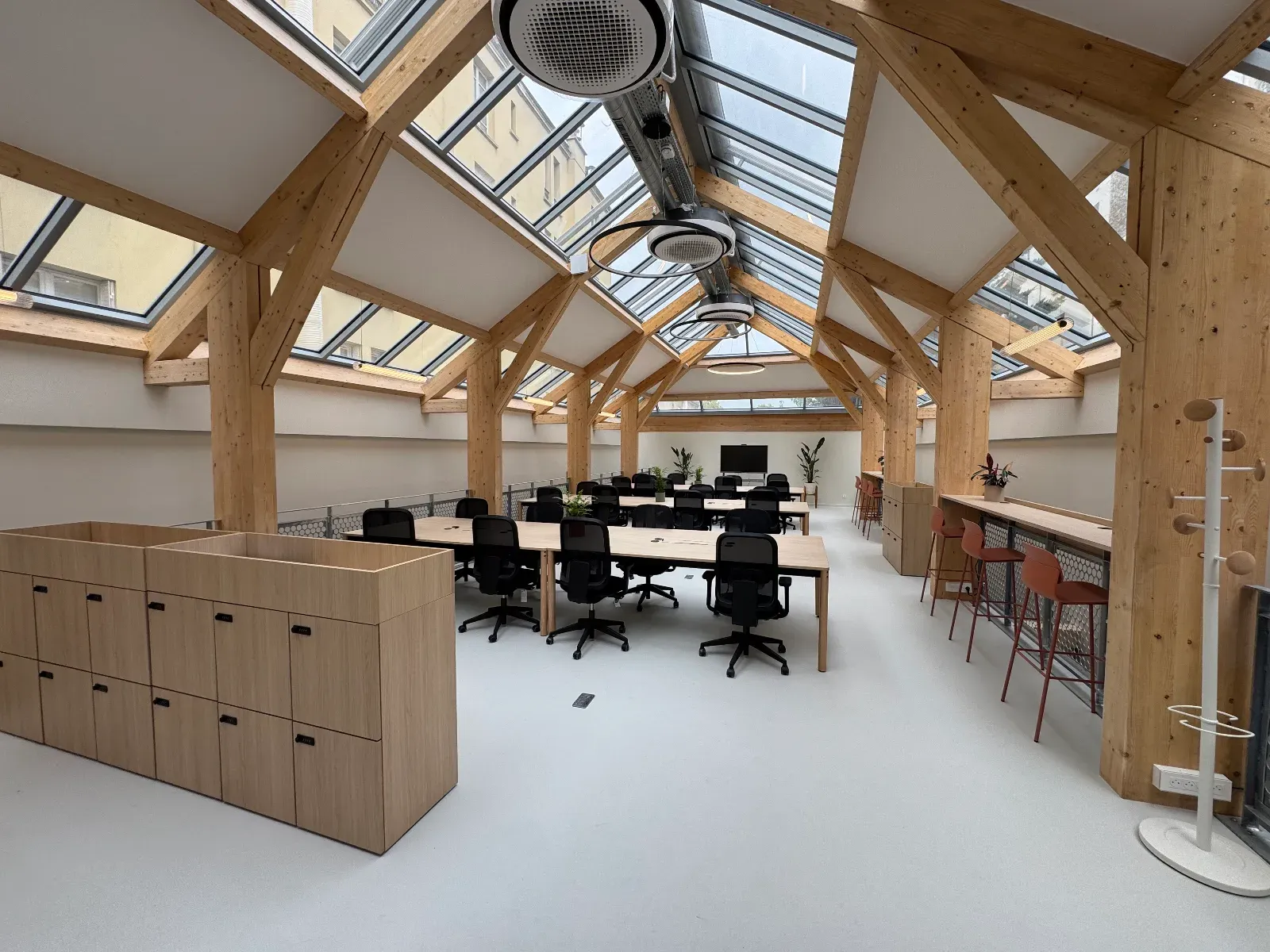 Un Espace Inspirant Baigné de Lumière pour vos Événements à Montrouge