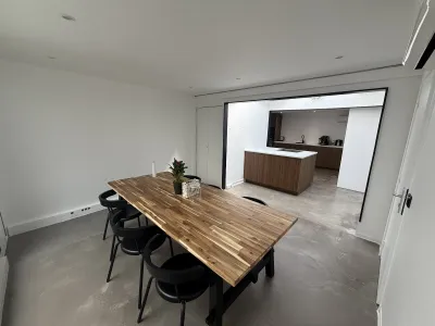 Professional Kitchen Studio for Food Content Creation in Boulogne-Billancourt