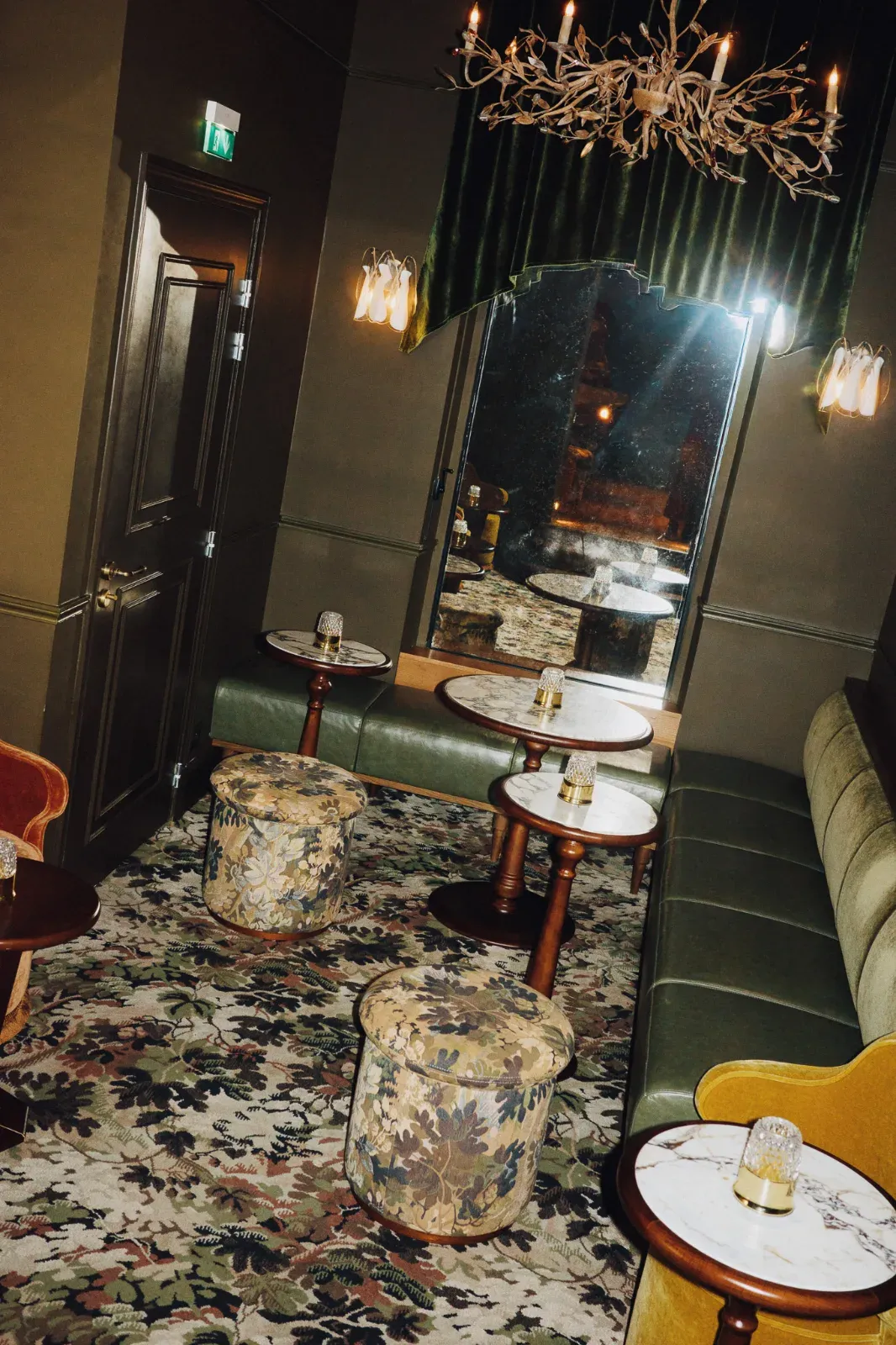 Bar Années Folles : Lieu Intime et Sophistiqué à Paris