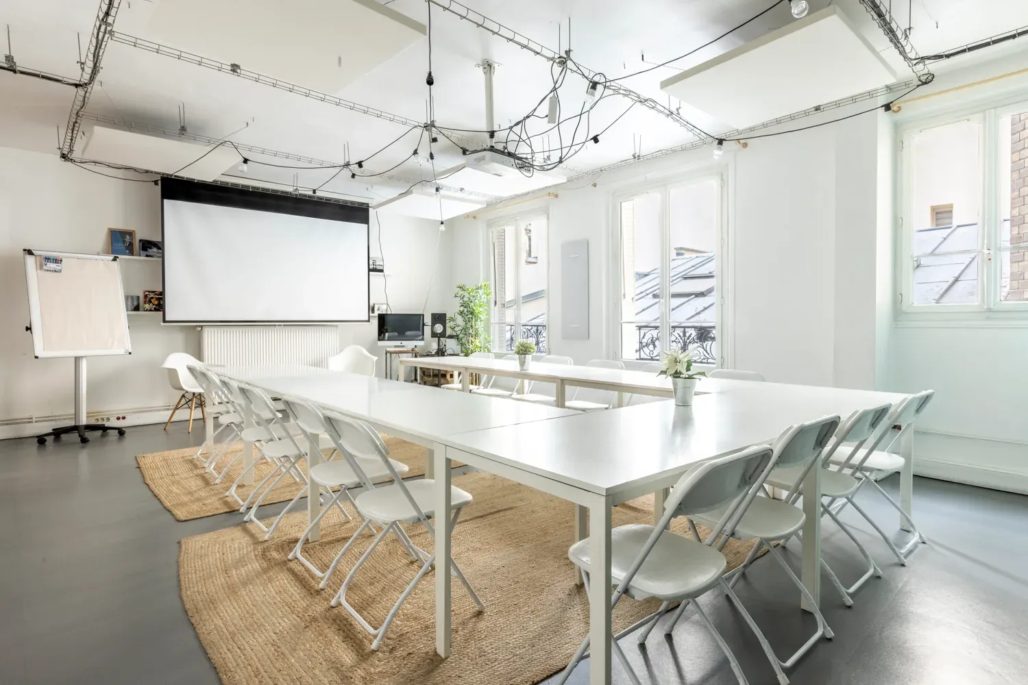 Bright Business Event Space in 17th Arrondissement