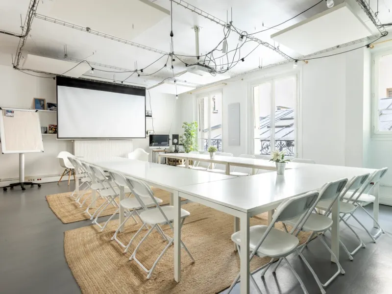 Bright Business Event Space in 17th Arrondissement
