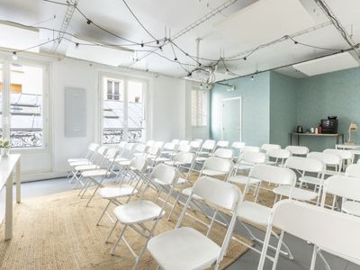 Bright Business Event Space in 17th Arrondissement