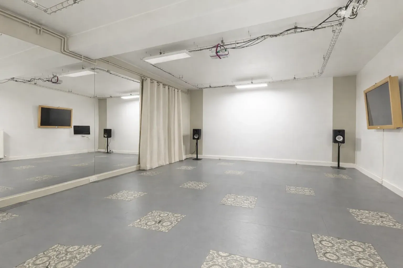 Secret Studio Venue for Events in Paris | Native Spaces