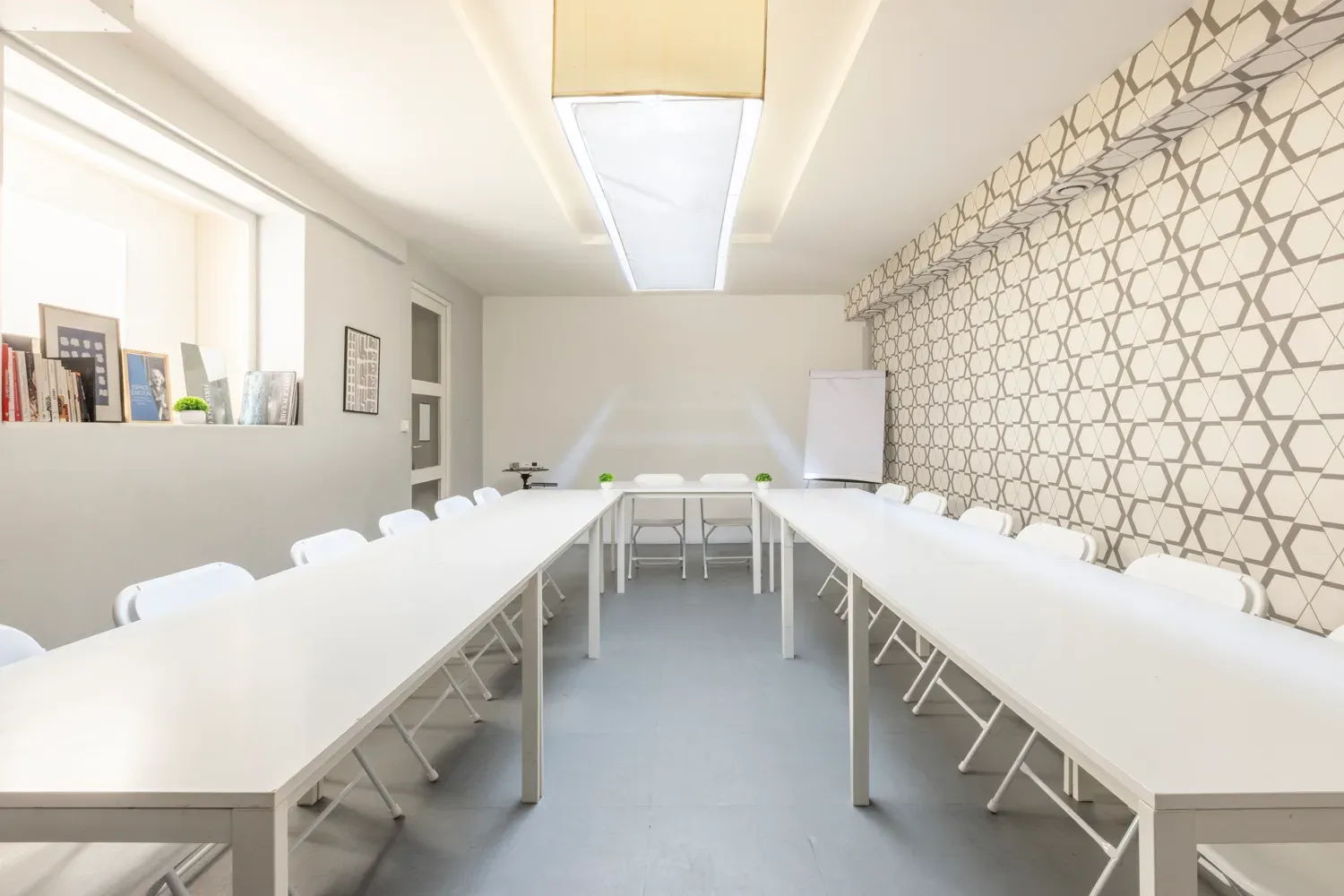 Scandinavian Room with Natural Light for Events in Paris