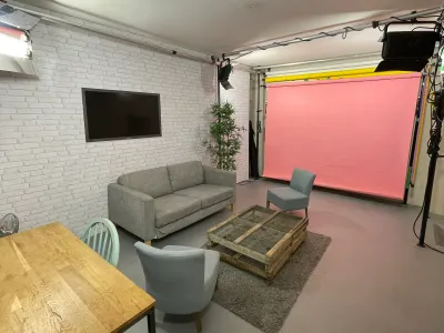 Studio de Création Média à Paris | Native Spaces