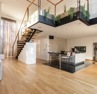 Architectural Loft with Double-Height Ceilings in Saint-Maur-des-Fossés