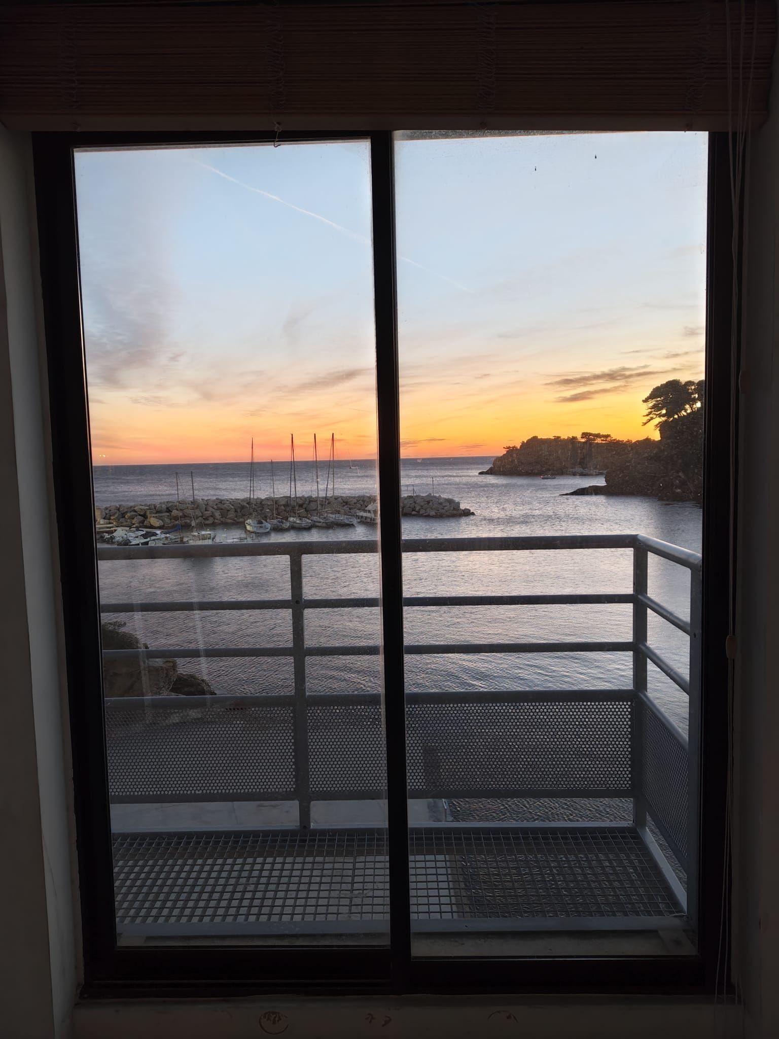 70 m² Sea View Studio with Panoramic Calanque Views in Ensuès-la-Redonne