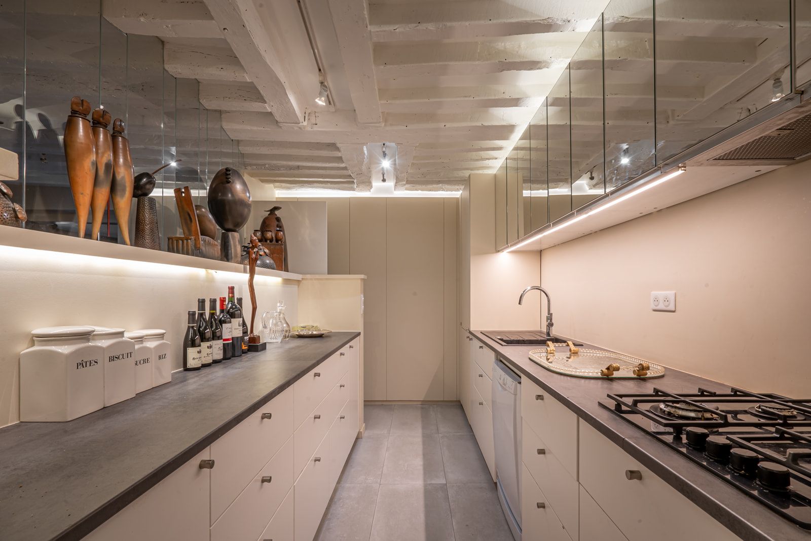 Contemporary Flat in the Heart of Rue de Seine | Unique Event Venue Paris