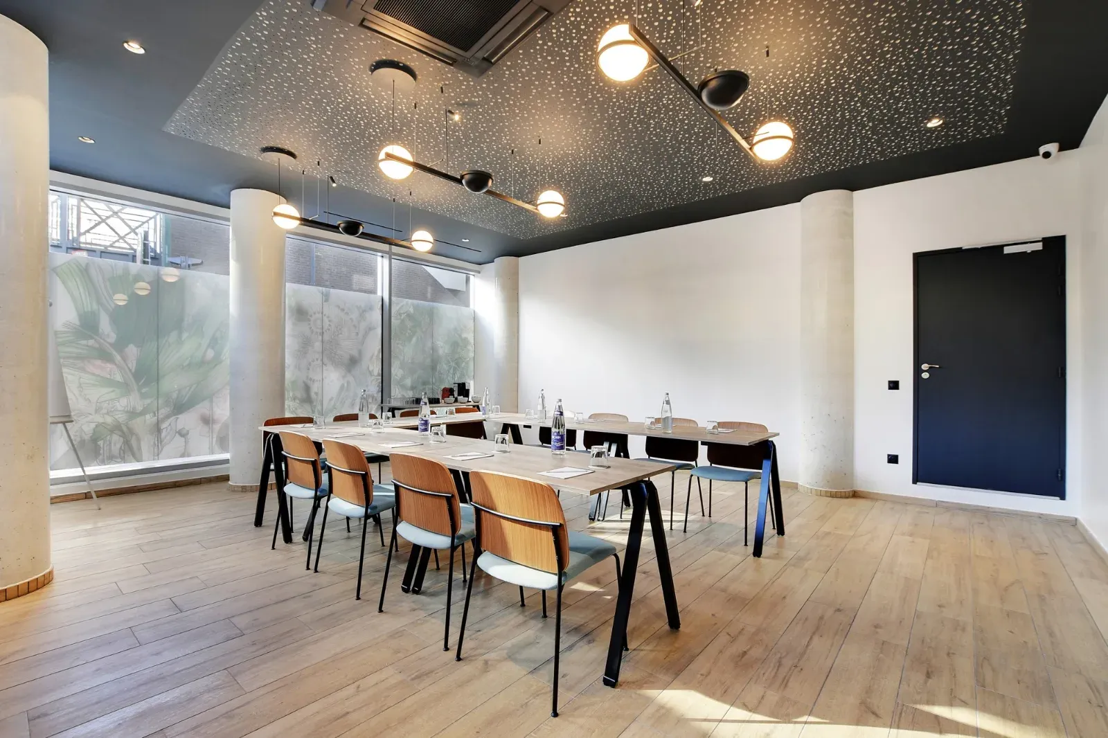45 m2 Meeting Room in Paris with Parquet Flooring & City View