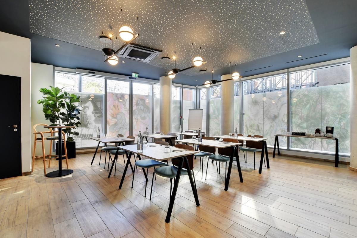 45 m2 Meeting Room in Paris with Parquet Flooring & City View