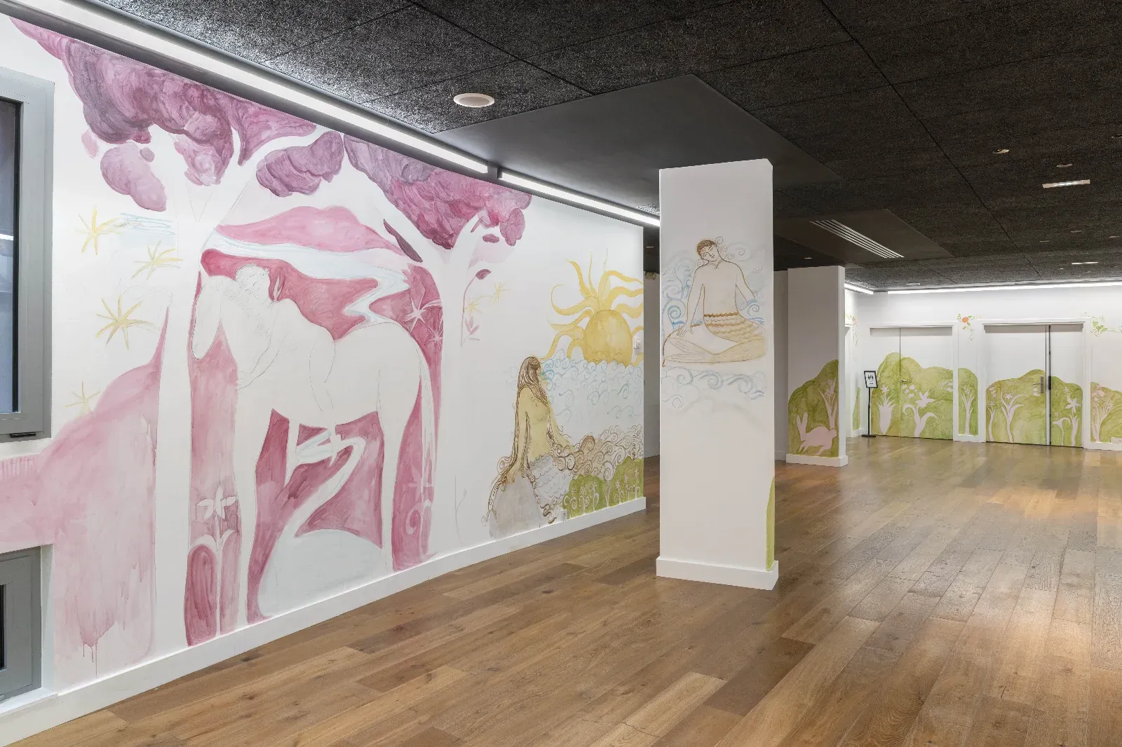 Ateliers Polyvalents et Salle de Dessin pour Événements à Paris