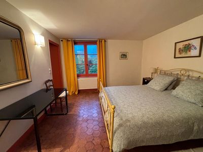 Elegant Event Venue in Oise: Chateau, Barn & Dovecote