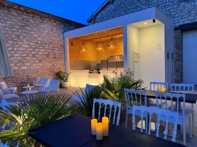 Terrasse de 200 m2 avec Pergola pour Événements à Châlons-en-Champagne