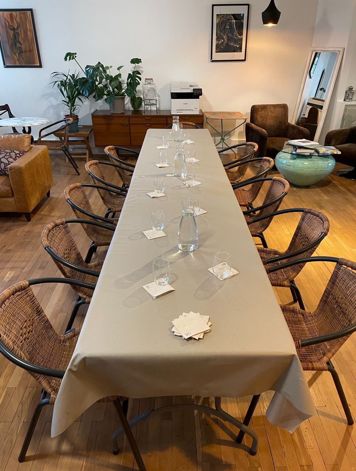 Elegant 70 m² Lounge for Events in Lorgues | Former Tenor's Lounge