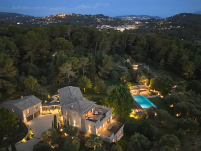 Domaine Exceptionnel de Villa avec Oliviers et Vues Panoramiques près de Mougins