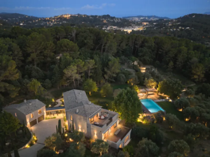 Exceptional Villa Estate with Olive Grove & Panoramic Views near Mougins
