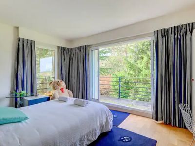 Domaine de Campagne Luxueux avec Piscines et Cinéma près de Paris