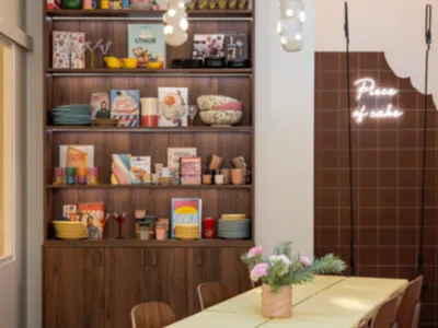 Loft Design avec Cuisine Ouverte pour Événements à Boulogne-Billancourt