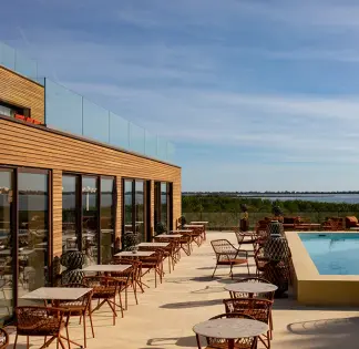 Une Villa au Bord d'un Étang pour des Événements Mémorables près de Montpellier