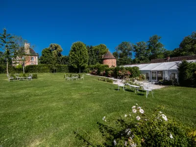 Authentic Barn & Garden Venue for Events in Pays de Bray